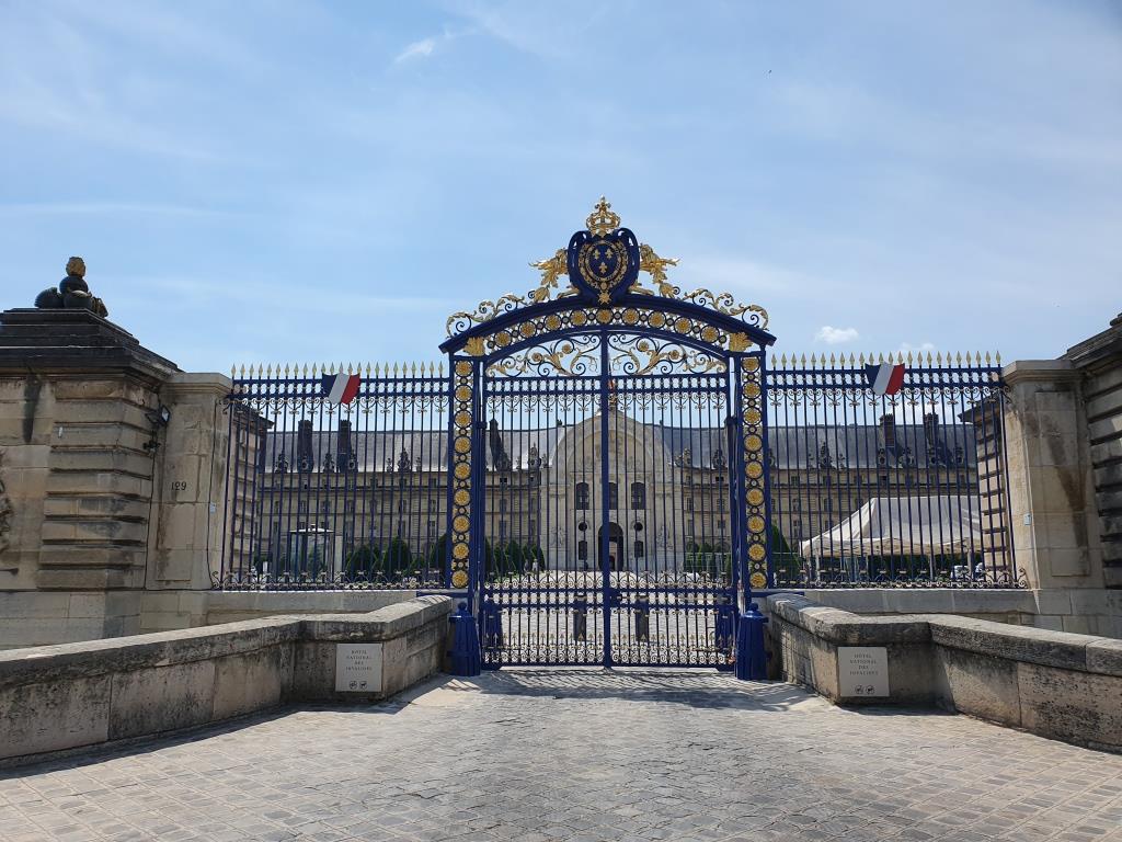 Restauration grille d'honneur de l'Hôtel National des Invalides
Peinture dorure